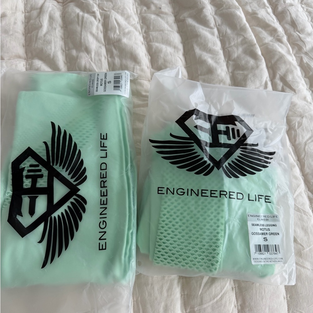 Engineered Life Gossamer Green Leggings